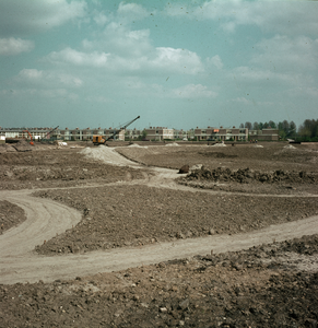 821878 Afbeelding van de grondwerkzaamheden aan het einde van de Verlengde Hoogravenseweg te Utrecht, ten behoeve van ...
